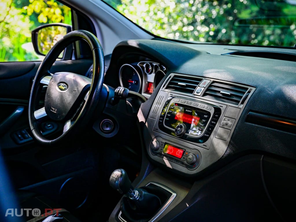 Ford Kuga 2.0 TDCi Titanium