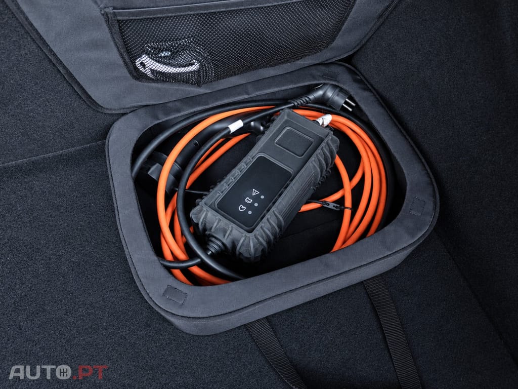 Peugeot E-208 50 kWh Active Pack
