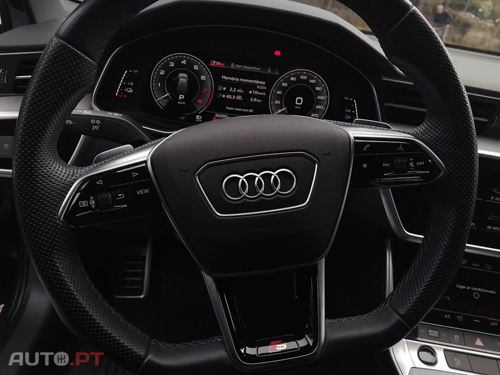 Audi A6 Avant TFSIe Quattro S line S Tronic