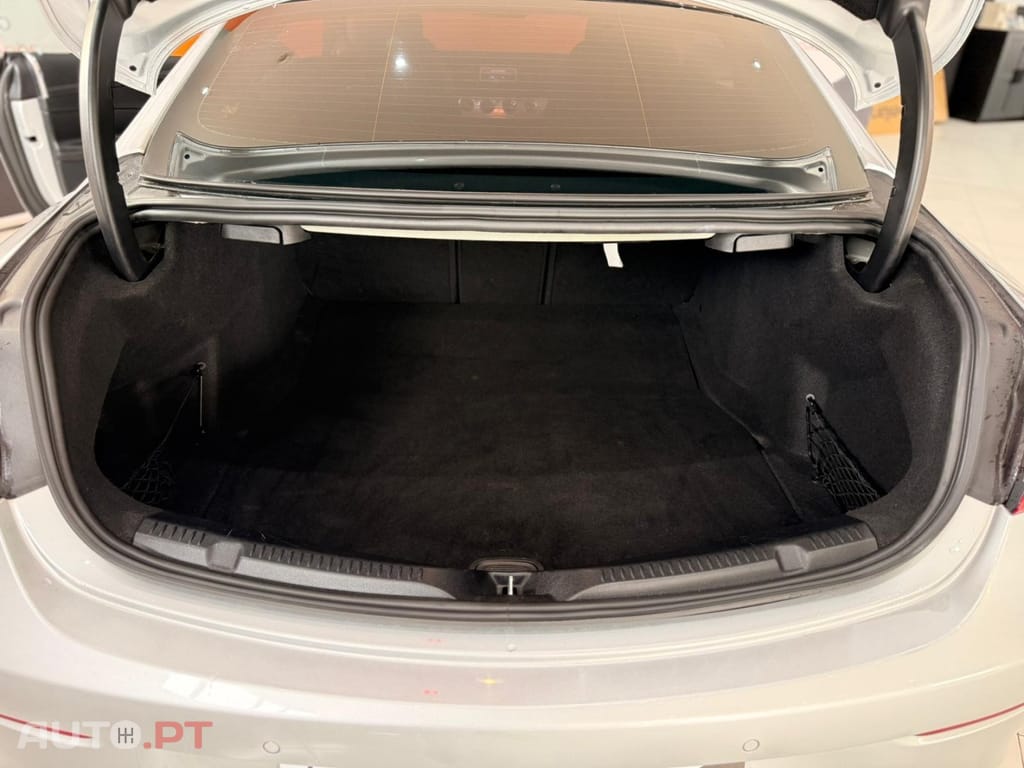 Mercedes-Benz E 220 CDi Avantgarde BE Auto