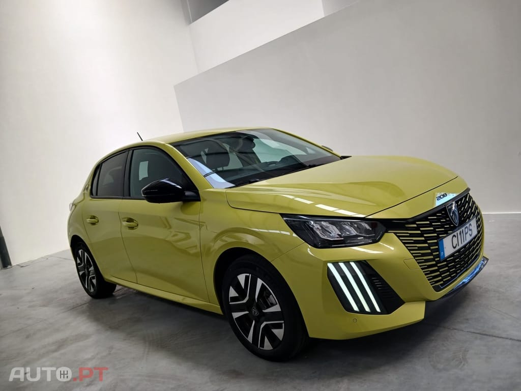 Peugeot E-208 50 kWh Style