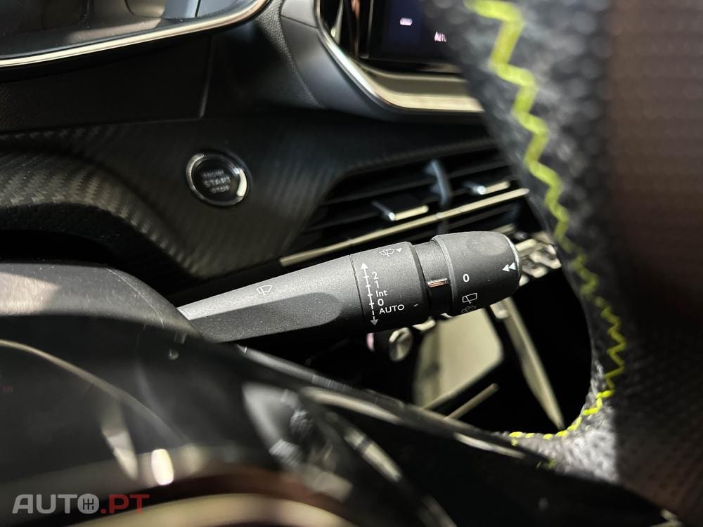 Peugeot E-2008 54 kWh GT