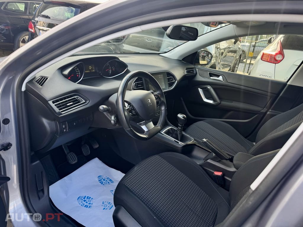 Peugeot 308 1.5 BlueHDi Style