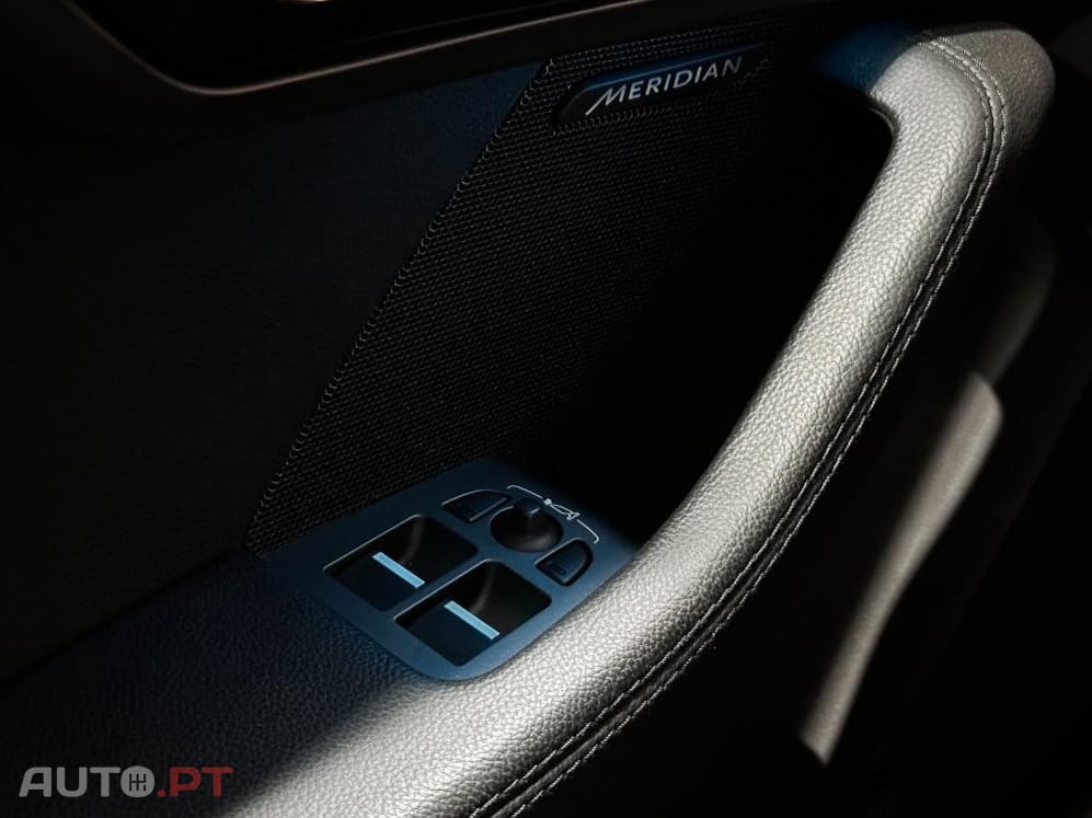 Jaguar F-Type P300 Aut. R-Dynamic Black