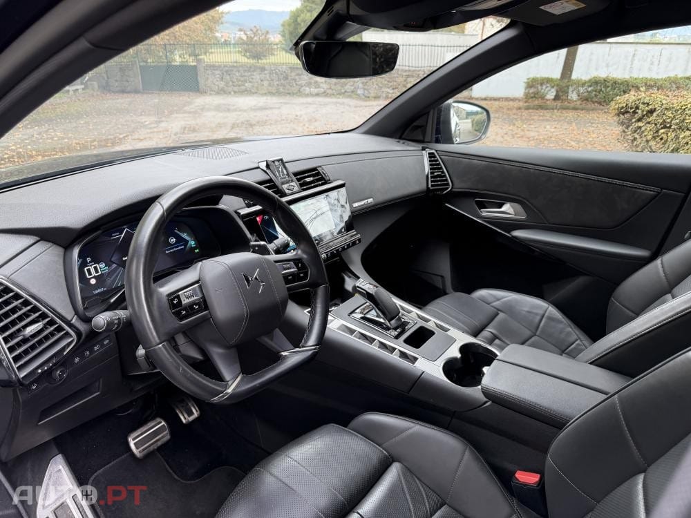 DS DS7 Crossback E-Tense Performance Line EAT8