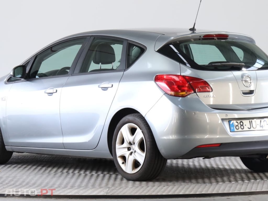 Opel Astra 1.3 CDTi Enjoy