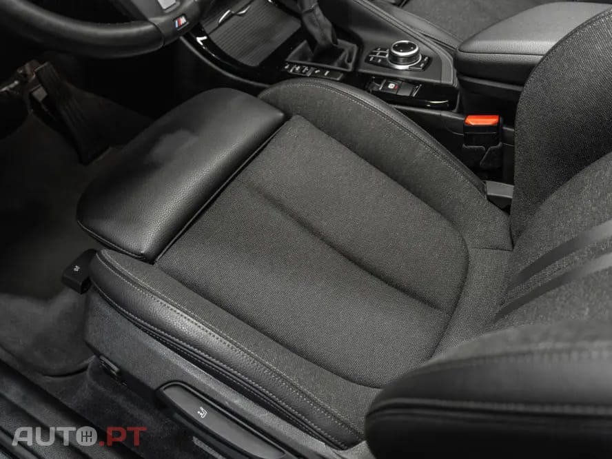 BMW X1 xDrive25e Pack Desportivo M