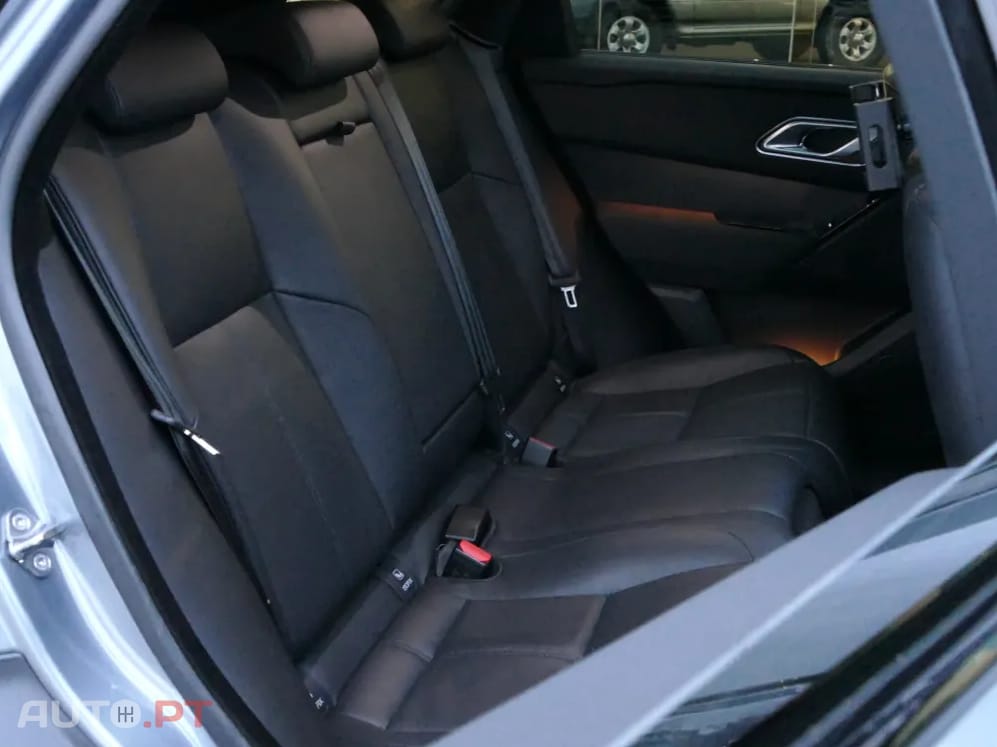 Land Rover Velar 2.0 P400e AWD Dynamic SE