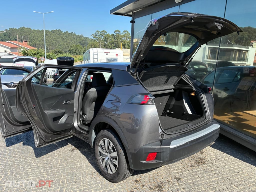 Peugeot 2008 1.5 BlueHDi Active EAT8