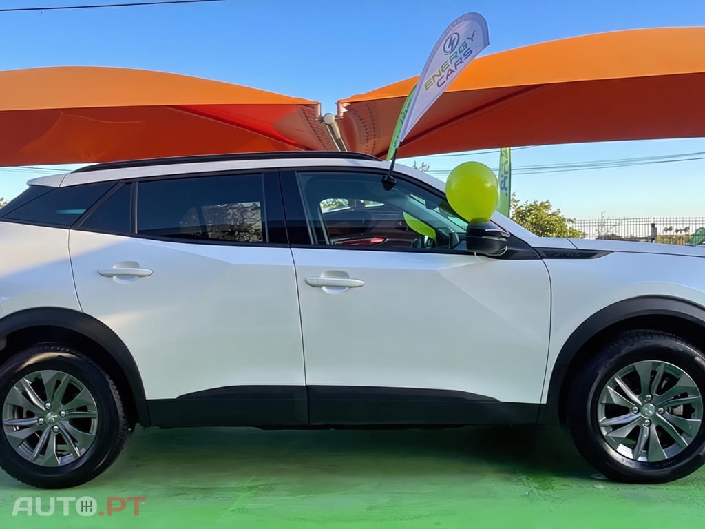 Peugeot E-2008 50 kWh Style