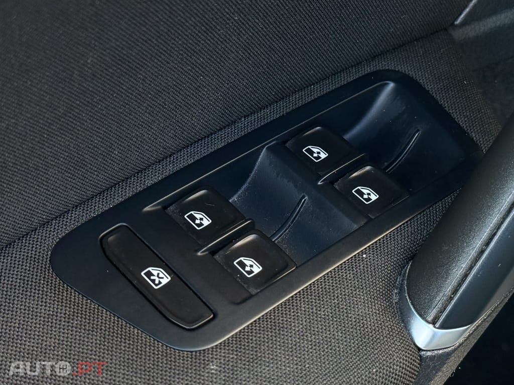 Volkswagen Golf 1.0 TSI Confortline