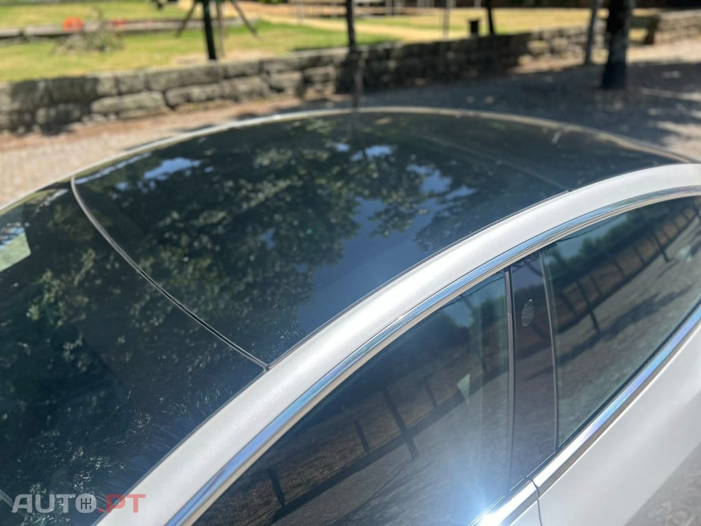 Tesla Model 3 SR Plus