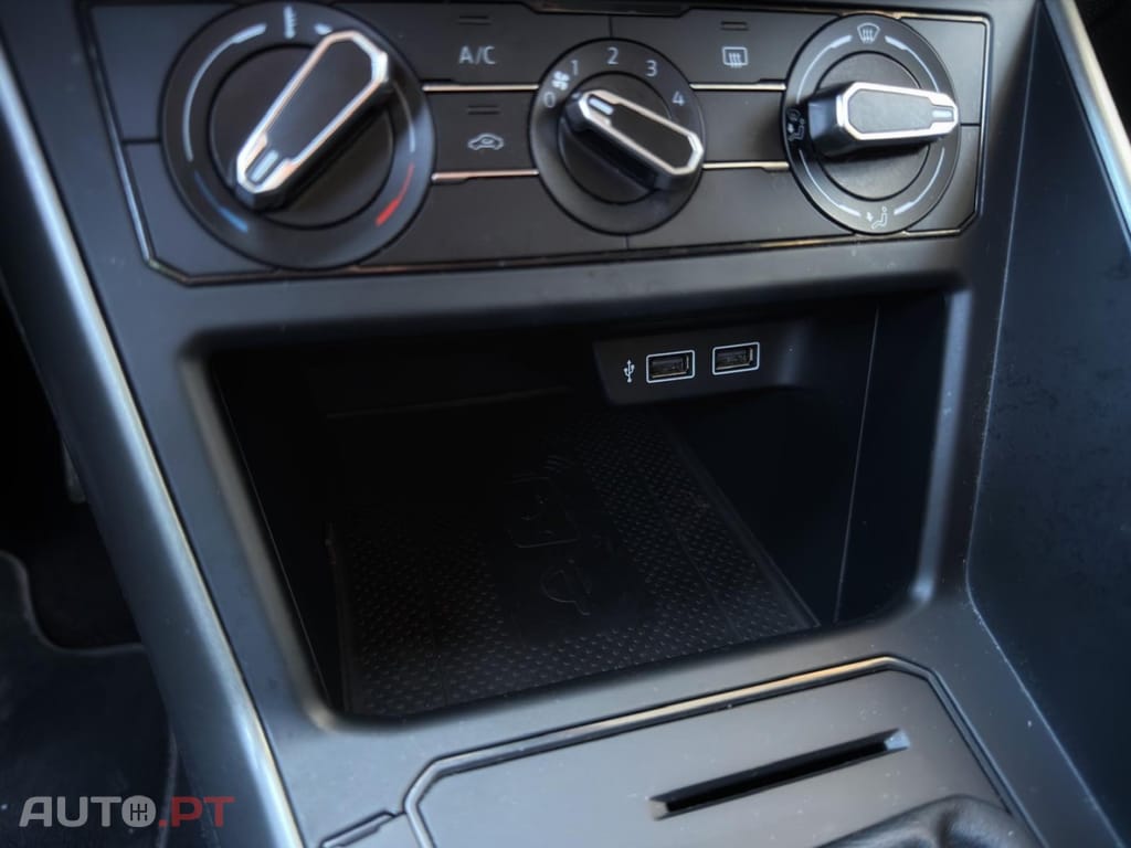Volkswagen Polo 1.0 Confortline