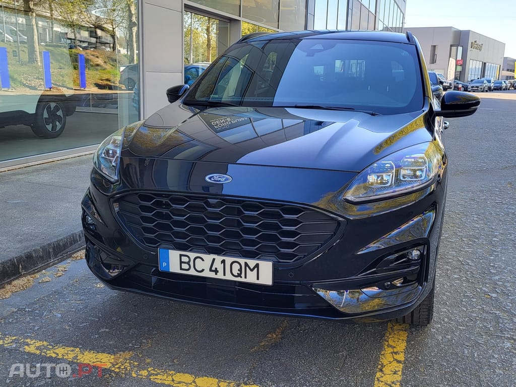 Ford Kuga 2.5 PHEV ST-Line X