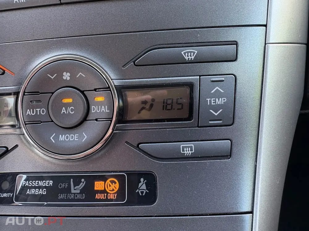 Toyota Auris 1.4 D-4D Sol