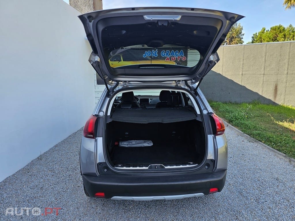 Peugeot 2008 1.2 PureTech Allure