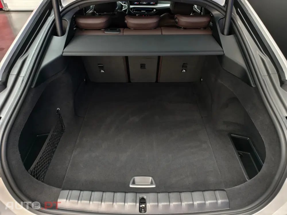 BMW i4 eDrive40 Pack Desportivo M Pro