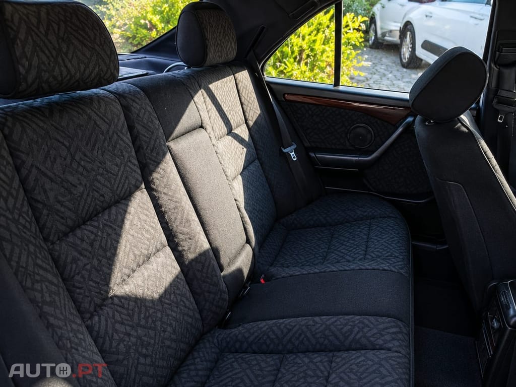 Mercedes-Benz C 220 Diesel Elegance