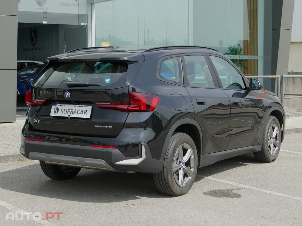 BMW X1 xDrive25e