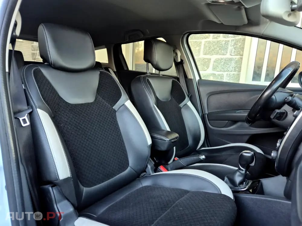 Renault Clio Sport Tourer (Energy) dCi 90 EDC Bose Edition