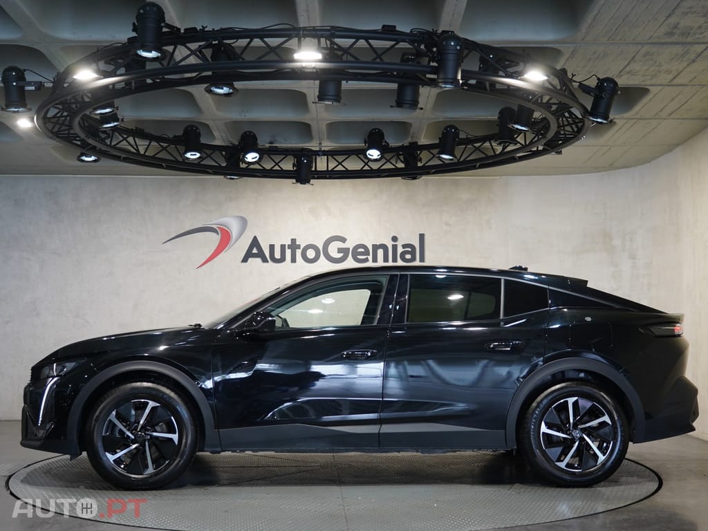 Peugeot 408 1.6 Hybrid Allure e-EAT8