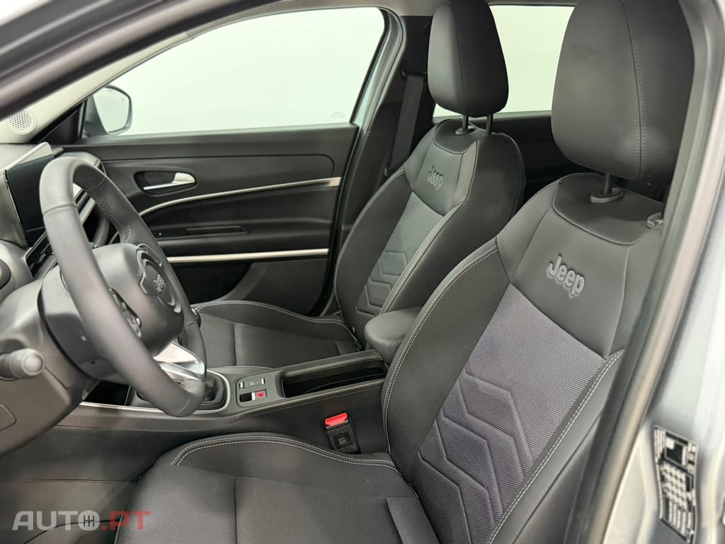 Jeep Avenger 1.2 GSE T3 Summit