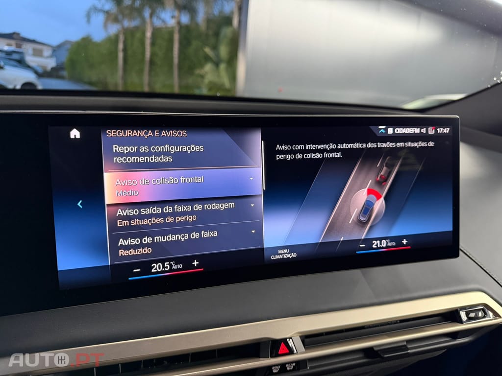 BMW iX xDrive 40 Pack Desportivo