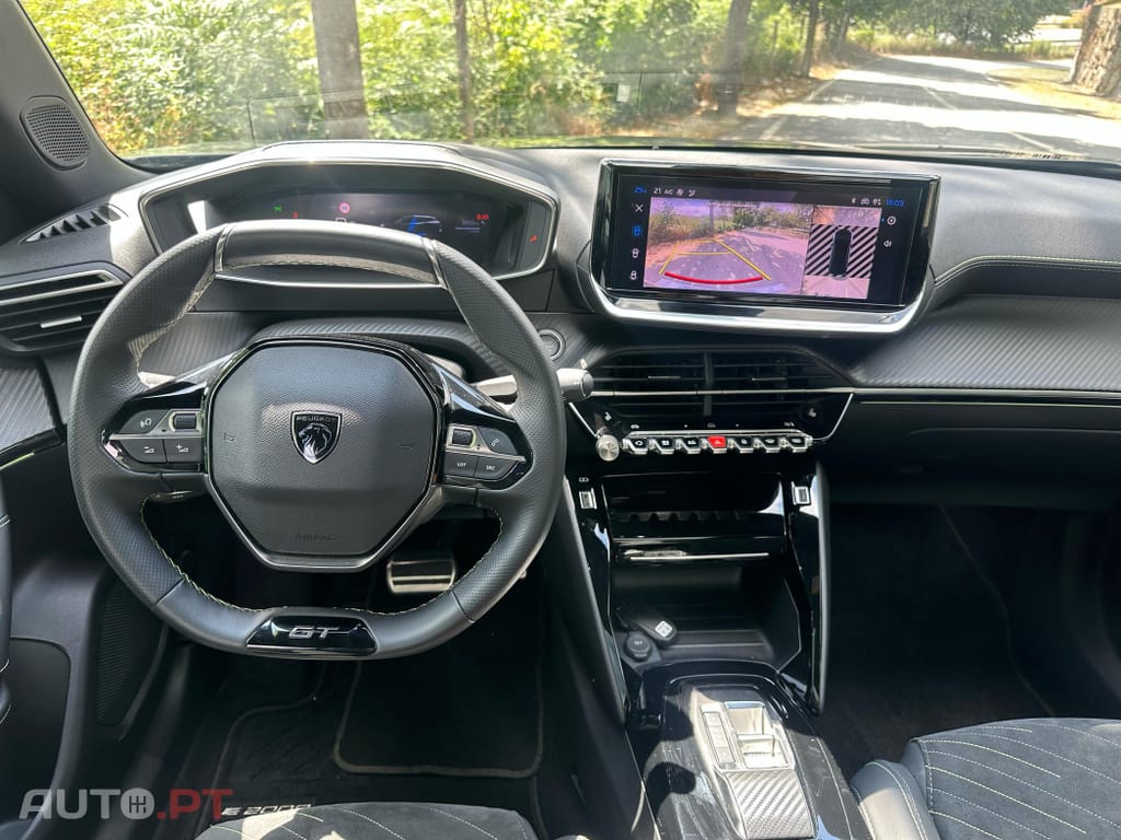 Peugeot E-2008 50 kWh GT Pack