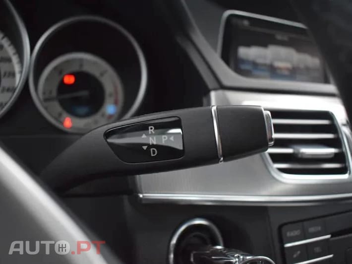 Mercedes-Benz E 300 Bluetec Hybrid Avantgarde