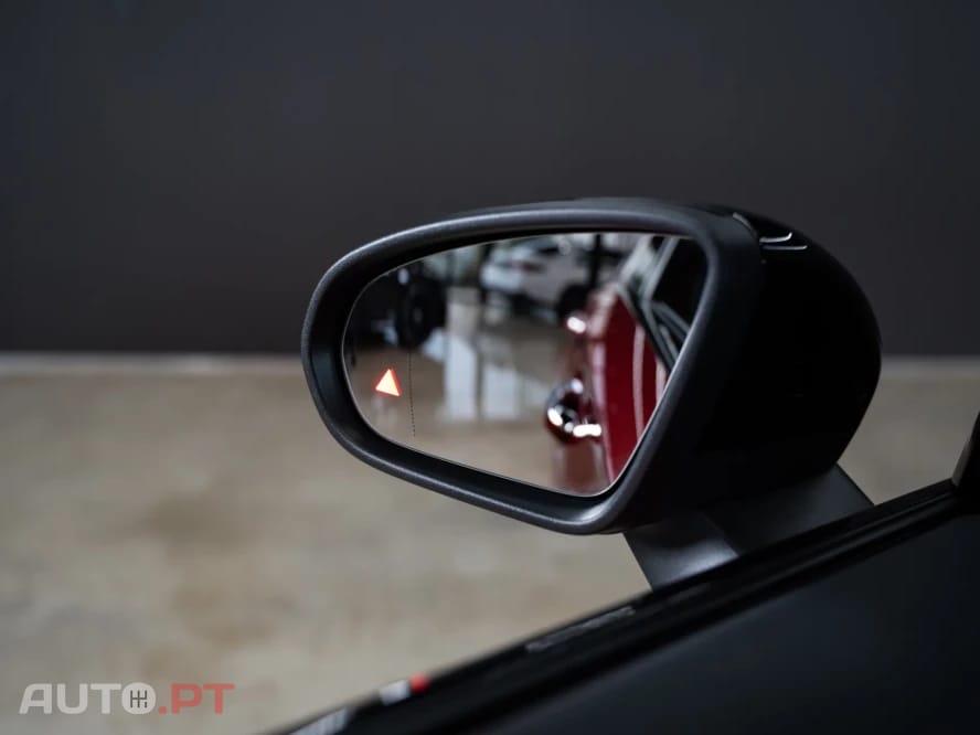 Mercedes-Benz A 250 e AMG Line