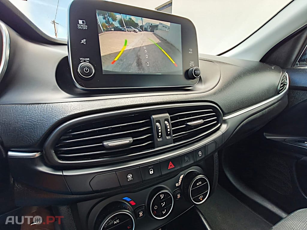 Fiat Tipo 1.6 M-Jet Lounge