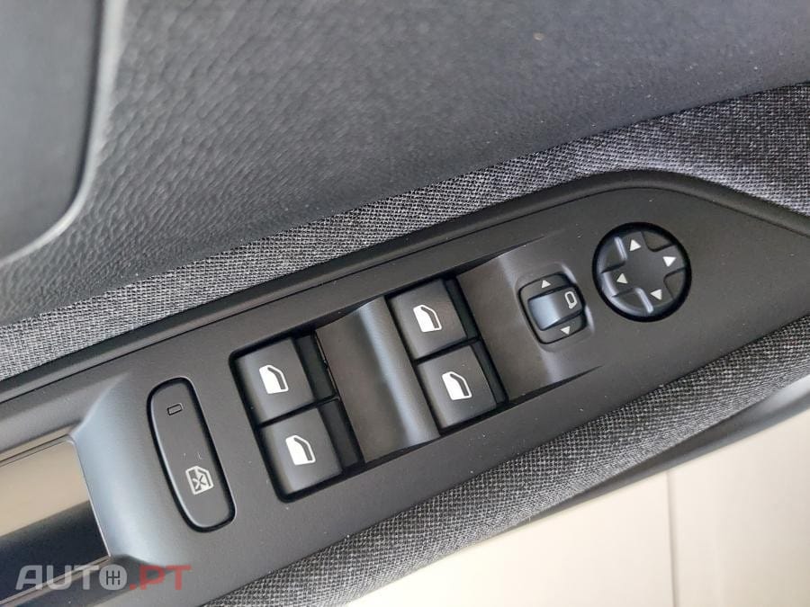 Peugeot 3008 1.5 BlueHDi Active