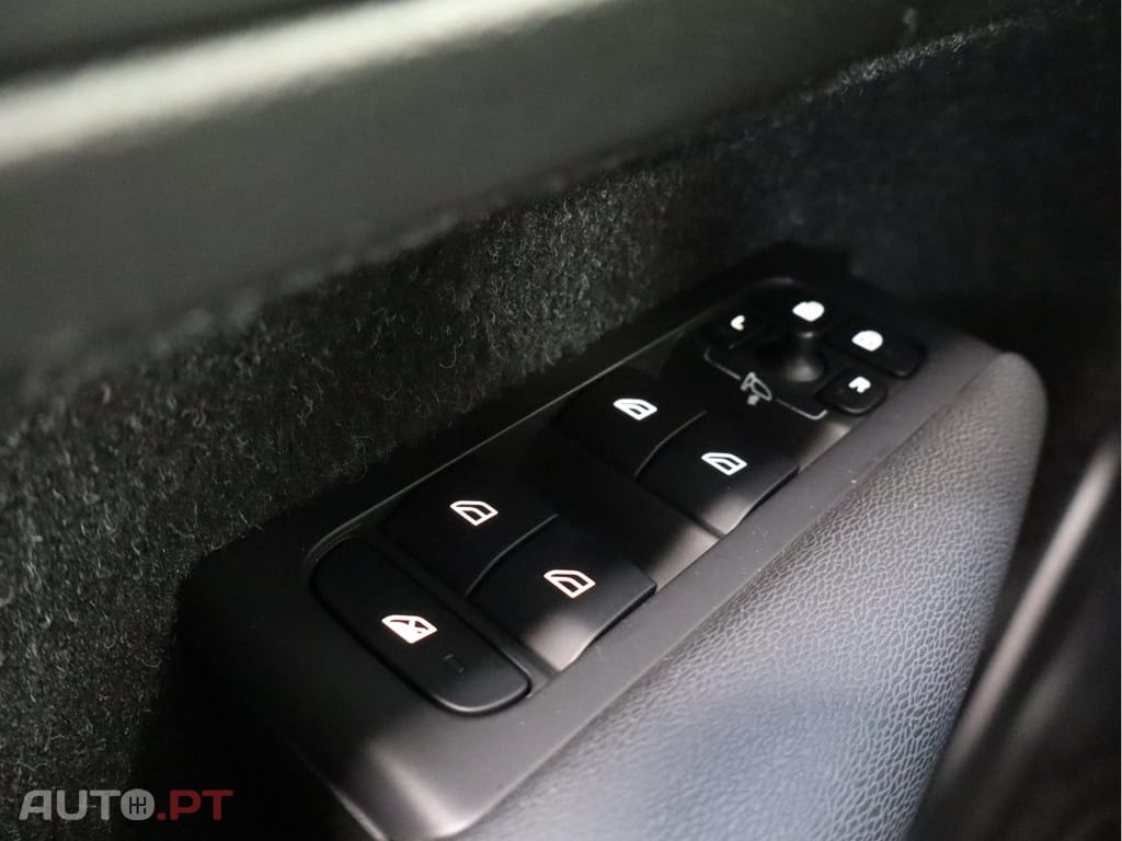 Volvo XC40 1.5 T4 PHEV Inscription 