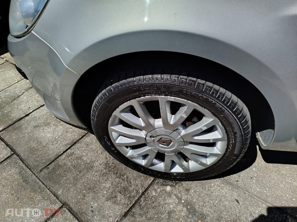 Renault Clio 1.2 16V Rip Curl