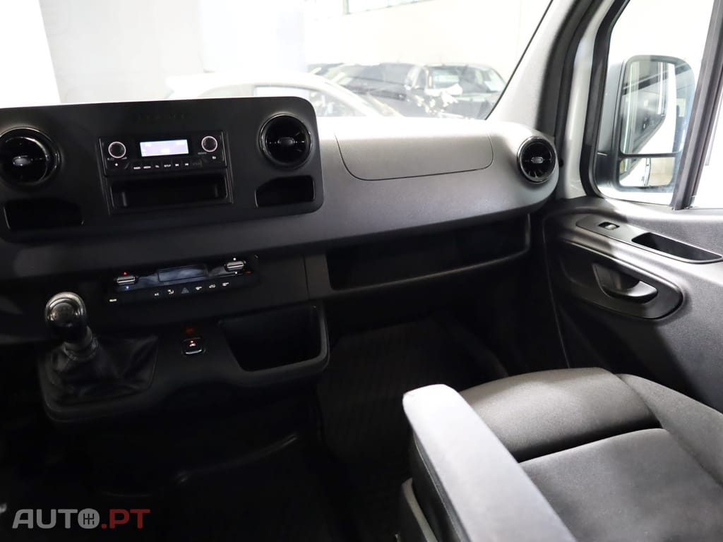 Mercedes-Benz Sprinter 315 CDI/43 Luxo (2+2+2+3)