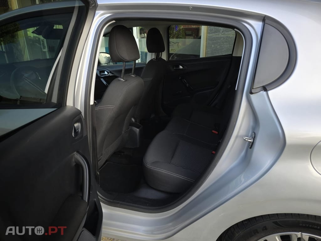 Peugeot 208 1.2 PureTech Style