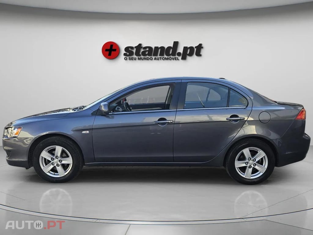 Mitsubishi Lancer 1.5 Invite