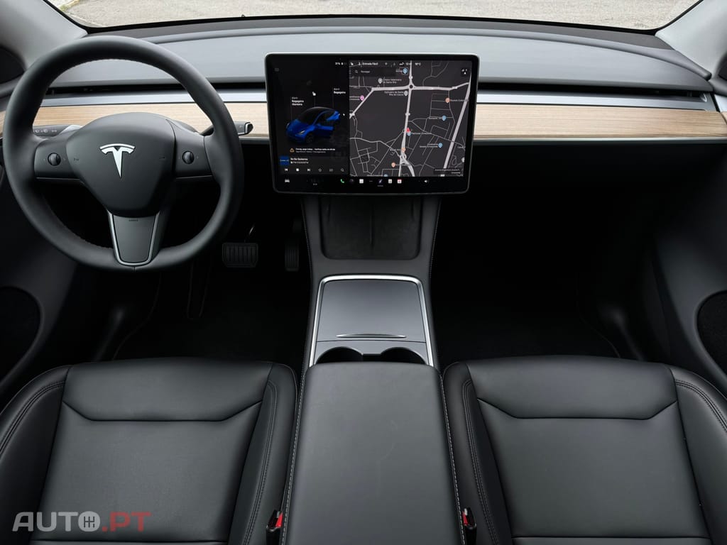 Tesla Model Y Long-Range RWD