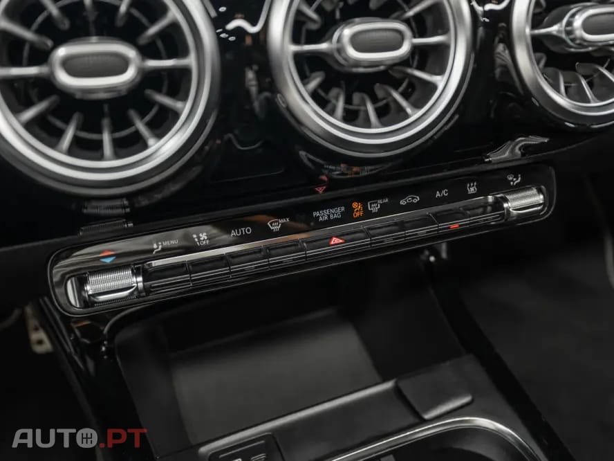 Mercedes-Benz CLA 250 e Shooting Brake AMG Line
