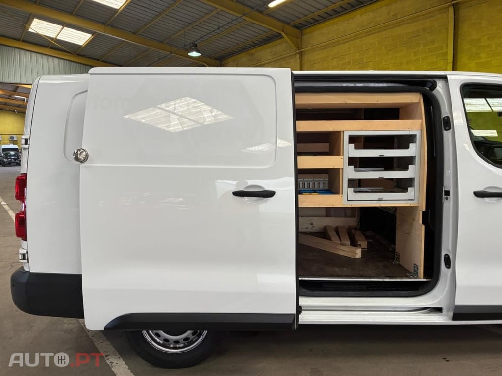 Peugeot Expert 2.0 BlueHDi Long Ashpalt