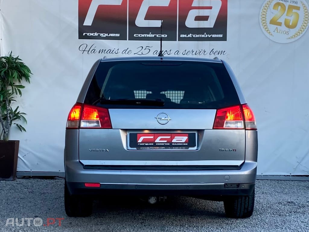 Opel Vectra Caravan 1.9 CDTi Cosmo Aut