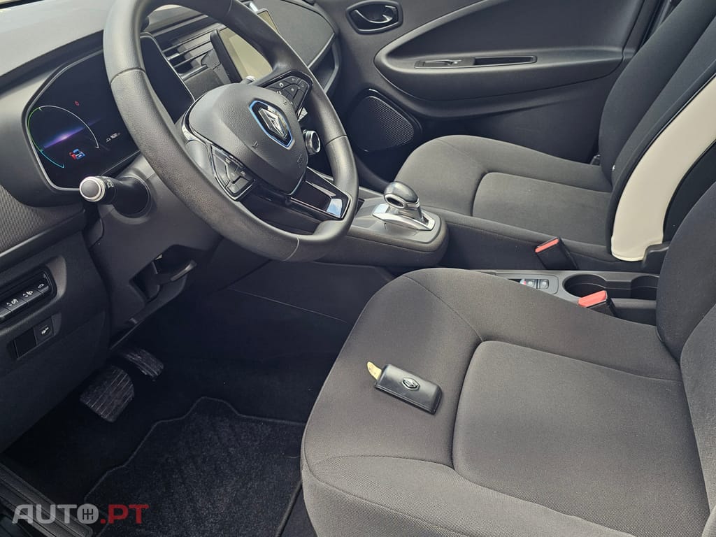 Renault Zoe E-Tech LIFE