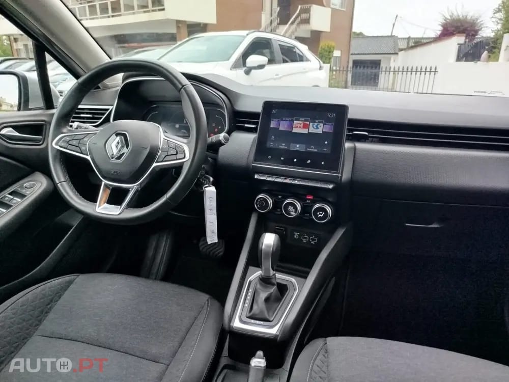 Renault Clio 1.6 E-Tech Full Hybrid Techno