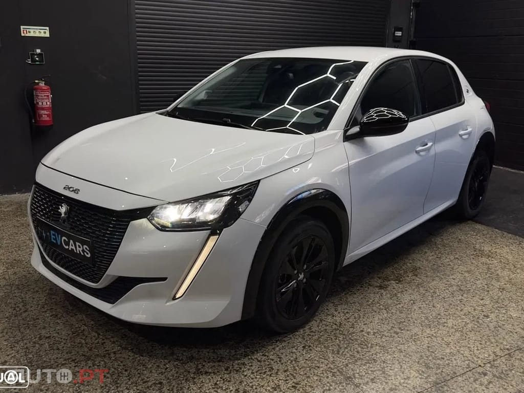 Peugeot E-208 50 kWh Allure