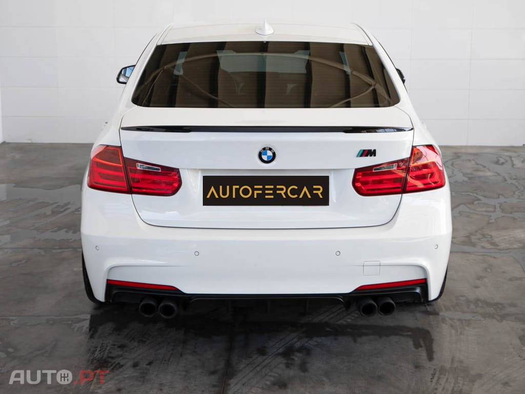 BMW 320 PERFORMANCE PACK M