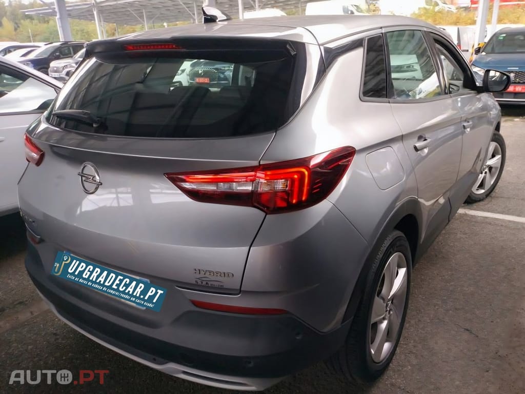 Opel Grandland (X) 1.6 T PHEV Design & Tech