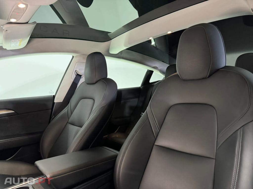 Tesla Model 3 Tração Traseira