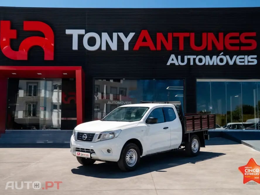 Nissan Navara 2.5 dCi CD LE