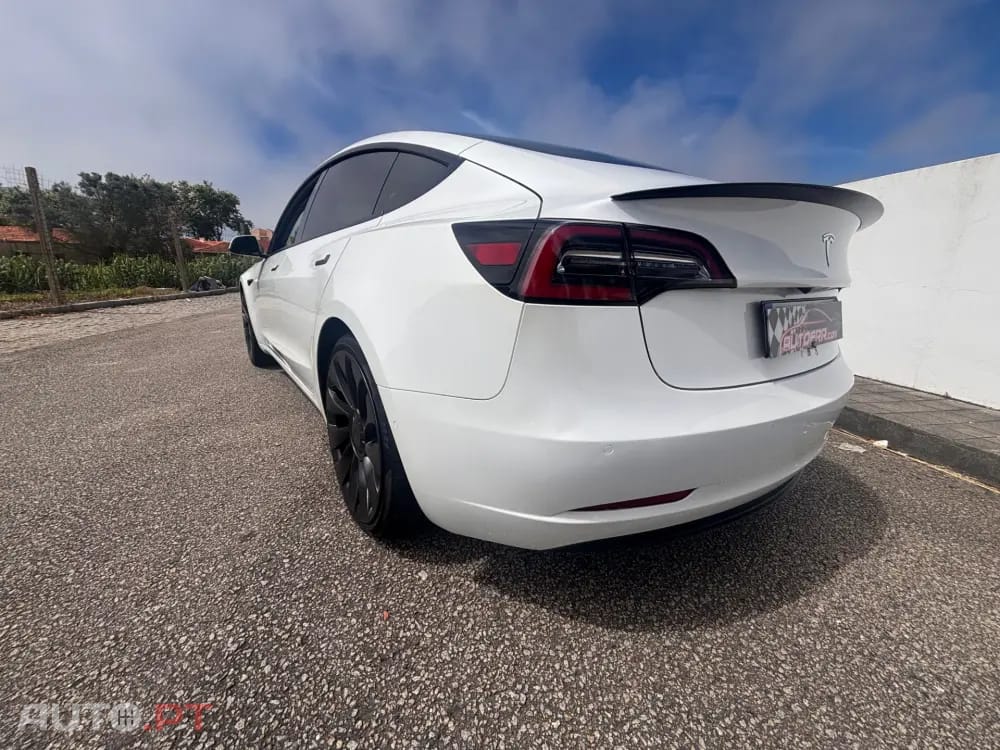Tesla Model 3 Long Range AWD Dual Motor Performance