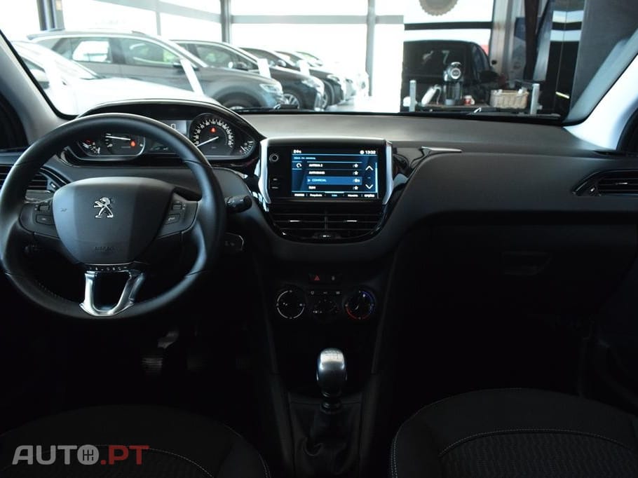 Peugeot 208 1.5 BlueHDi Signature